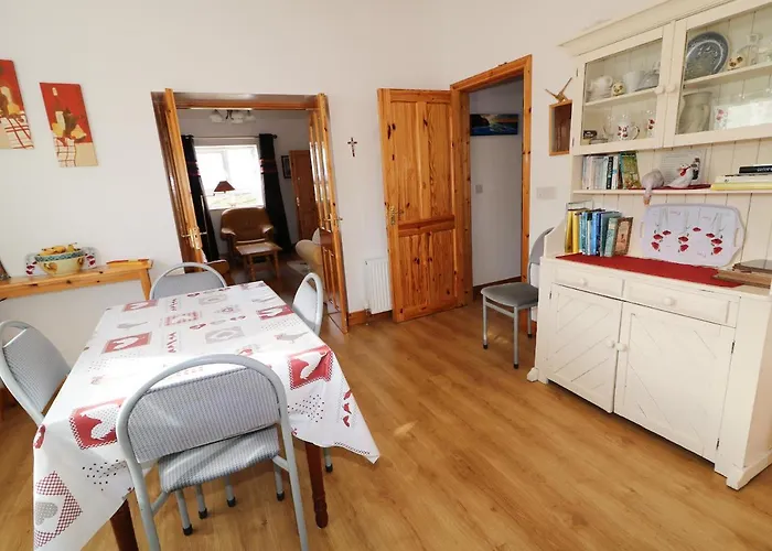 Ard An Phiobaire בית נופש *